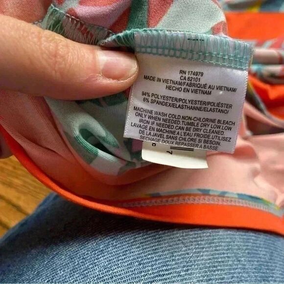 BcbgMaxAzria shift dress medium tropical stripe neon bright - Picture 6 of 9